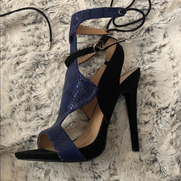 Heels - Picture 3 of 3